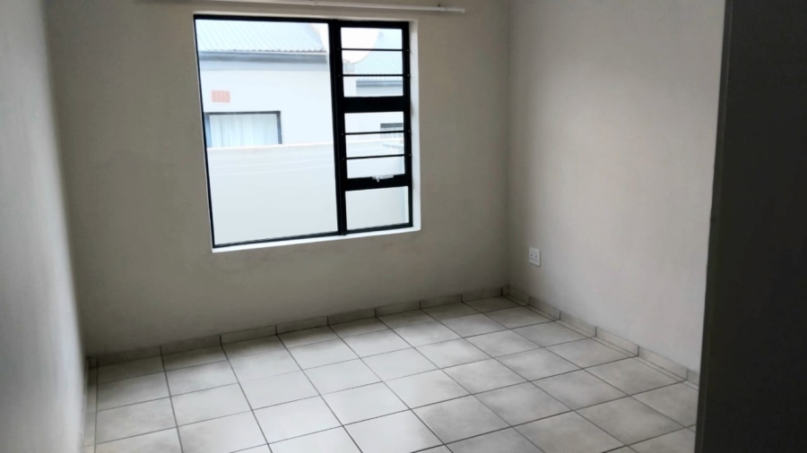 To Let 2 Bedroom Property for Rent in Myburgh Park Western Cape